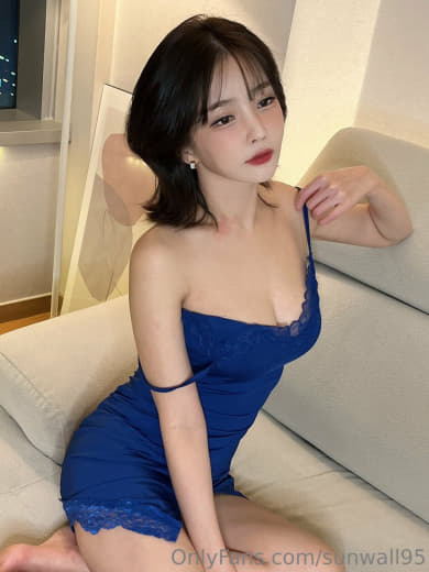 【2024-01-31】Sex with manager in the van